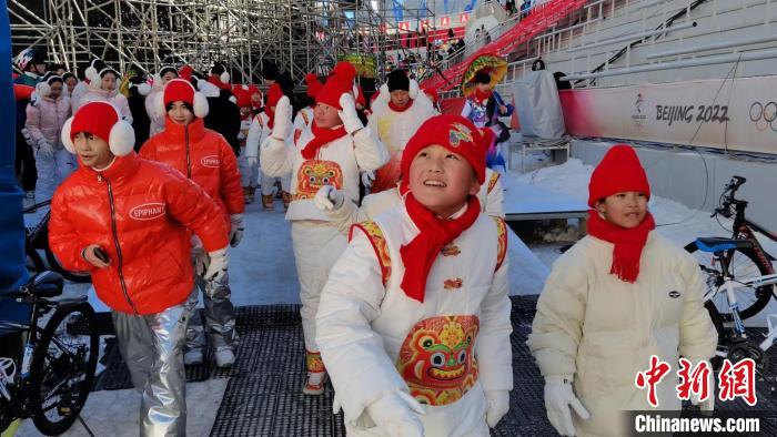 北京冬奥一周年：这些花儿在歌唱中长大，传递