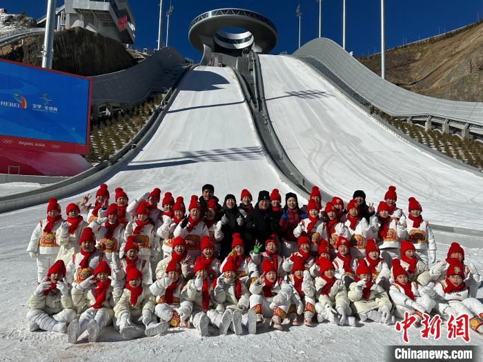 北京冬奥一周年：这些花儿在歌唱中长大，传递