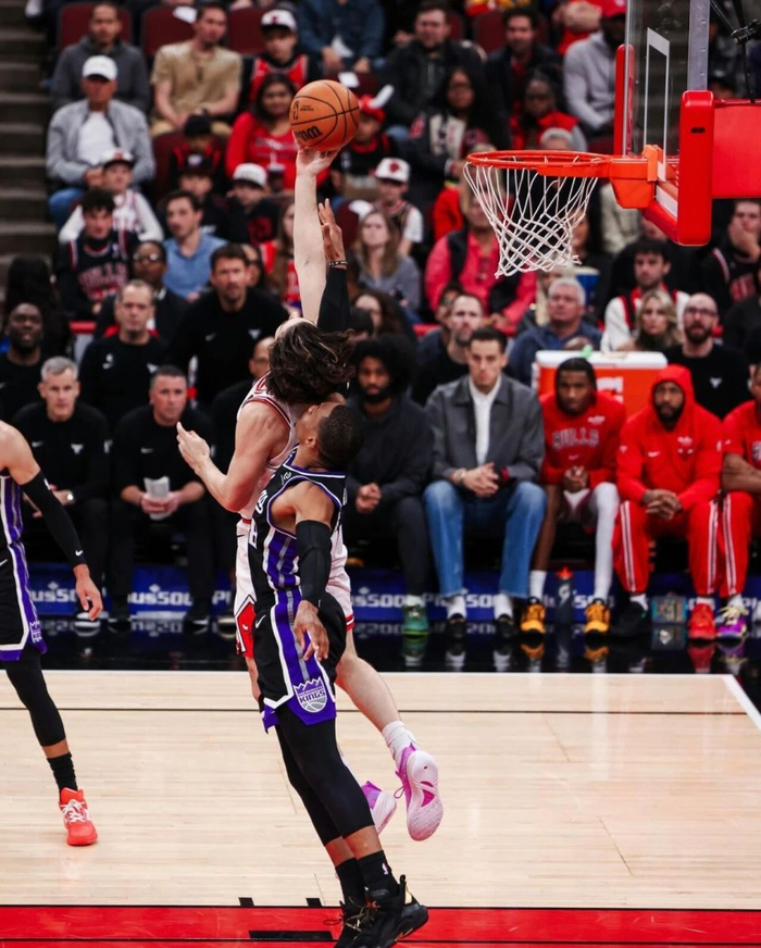 约什-吉迪超越乔丹创历史三双纪录 公牛战绩低迷